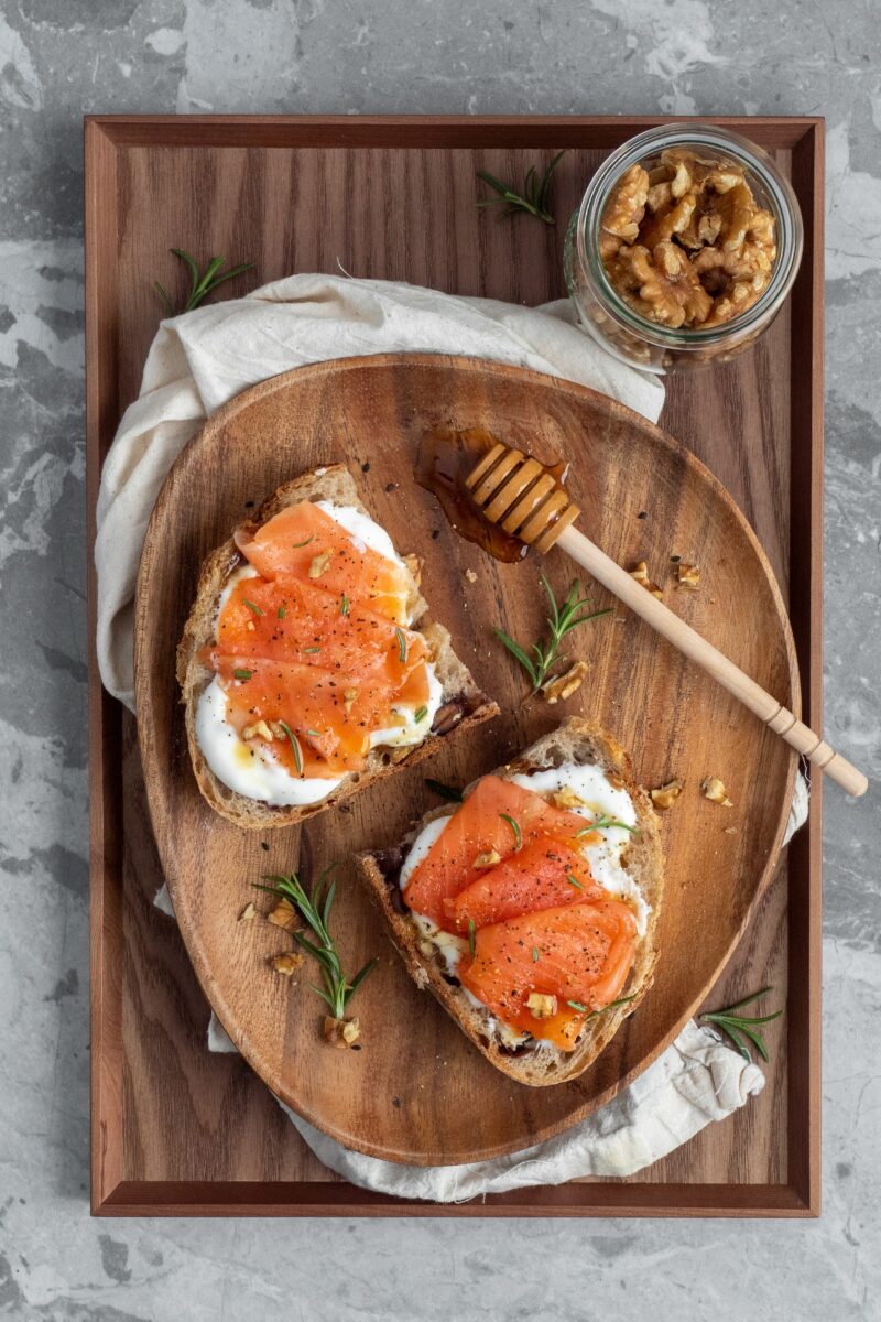 smoked salmon on toast_healthy no egg breakfast ideas