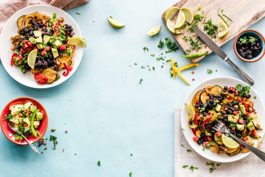 healthy black bean bowls with veggies and avocado_female hunger